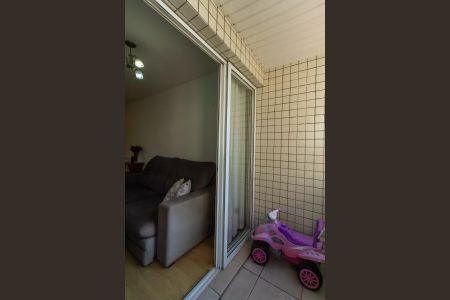 Apartamento à venda com 76m², 3 quartos e 2 vagasVaranda