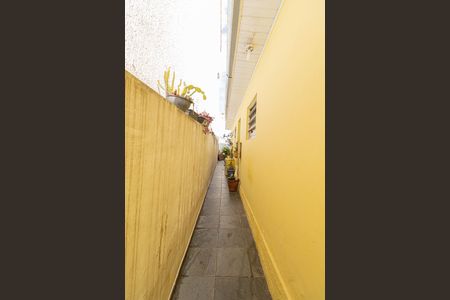 Casa para alugar com 60m², 1 quarto e 1 vagaCorredor