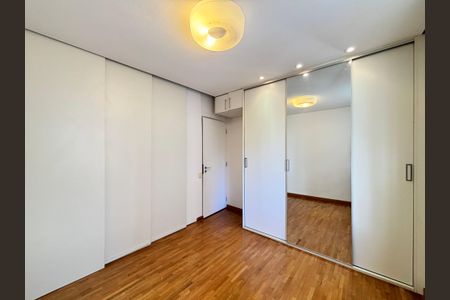 Apartamento à venda com 100m², 3 quartos e 1 vagaQuarto 2