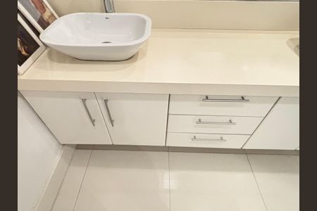 Apartamento à venda com 100m², 3 quartos e 1 vagaBanheiro