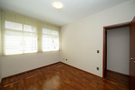 Apartamento para alugar com 110m², 3 quartos e 2 vagasQUARTO2
