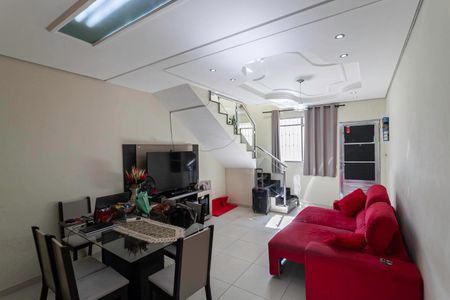 Casa de condomínio à venda com 69m², 2 quartos e 1 vagaSala