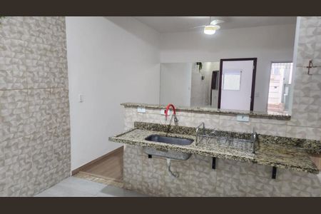 Casa à venda com 2 quartos, 117m² em Vila Palmeiras, São Paulo