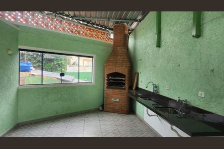 Casa à venda com 2 quartos, 117m² em Vila Palmeiras, São Paulo