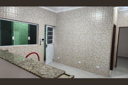 Casa à venda com 2 quartos, 117m² em Vila Palmeiras, São Paulo