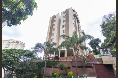 Apartamento para alugar com 170m², 4 quartos e 2 vagasFachada