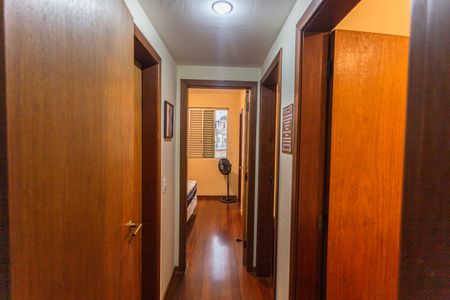 Apartamento para alugar com 170m², 4 quartos e 2 vagasCorredor