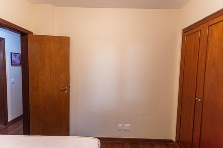 Apartamento para alugar com 170m², 4 quartos e 2 vagasQuarto 3