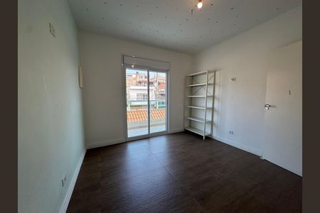 Casa à venda com 280m², 3 quartos e 4 vagas Casa à venda com 280m², 3 quartos e 4 vagasQuarto 2