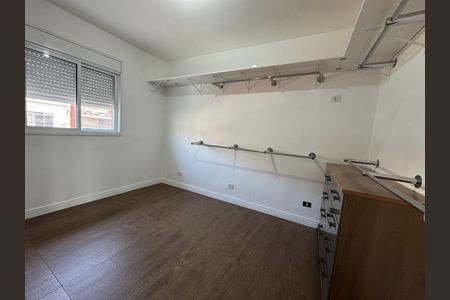Casa à venda com 280m², 3 quartos e 4 vagas Casa à venda com 280m², 3 quartos e 4 vagasQuarto 3
