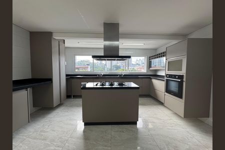 Casa à venda com 280m², 3 quartos e 4 vagas Casa à venda com 280m², 3 quartos e 4 vagasCozinha