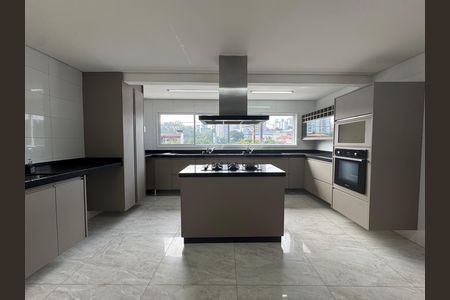 Casa à venda com 280m², 3 quartos e 4 vagas Casa à venda com 280m², 3 quartos e 4 vagasCozinha