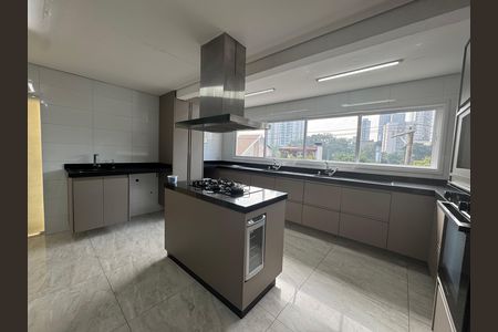 Casa à venda com 280m², 3 quartos e 4 vagas Casa à venda com 280m², 3 quartos e 4 vagasCozinha
