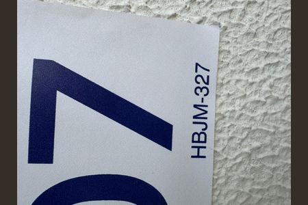 Casa à venda com 280m², 3 quartos e 4 vagas Casa à venda com 280m², 3 quartos e 4 vagasPlaca