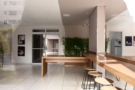 Apartamento para alugar com 68m², 2 quartos e 1 vagaÁrea comum - Salão de festas