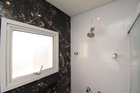 Casa de condomínio para alugar com 148m², 3 quartos e 4 vagasBanheiro da Suíte