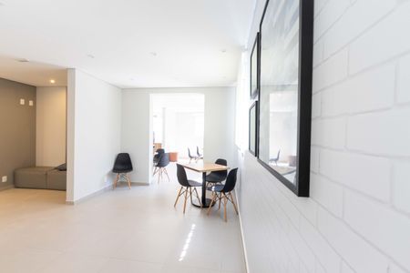 Apartamento para alugar com 40m², 2 quartos e sem vaga Apartamento para alugar com 40m², 2 quartos e sem vagaSalão de Festas