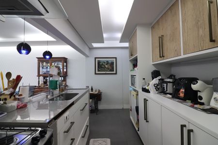 Apartamento à venda com 118m², 3 quartos e 2 vagasCozinha e Área de Serviço