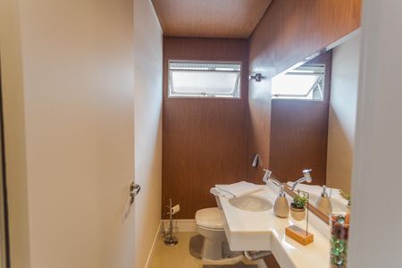 Apartamento à venda com 160m², 4 quartos e 2 vagas Apartamento à venda com 160m², 4 quartos e 2 vagasLavabo na Sala 1