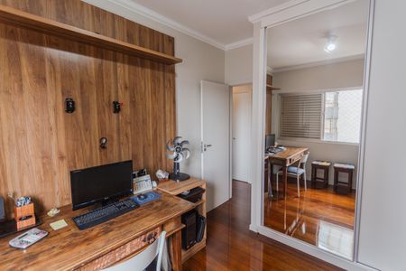 Apartamento à venda com 160m², 4 quartos e 2 vagas Apartamento à venda com 160m², 4 quartos e 2 vagasQuarto 4