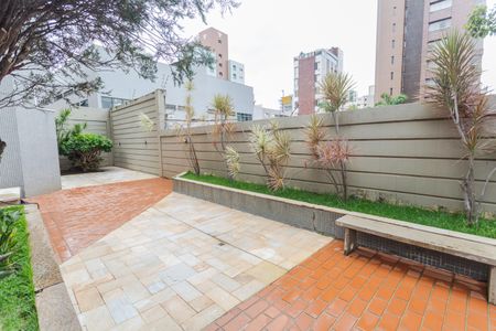Apartamento à venda com 160m², 4 quartos e 2 vagas Apartamento à venda com 160m², 4 quartos e 2 vagasÁrea Comum - Área Verde
