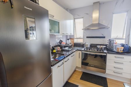 Apartamento à venda com 160m², 4 quartos e 2 vagas Apartamento à venda com 160m², 4 quartos e 2 vagasCozinha