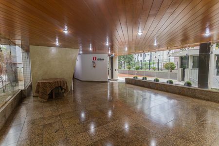 Apartamento à venda com 160m², 4 quartos e 2 vagas Apartamento à venda com 160m², 4 quartos e 2 vagasÁrea comum - Salão de festas