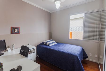 Apartamento à venda com 160m², 4 quartos e 2 vagas Apartamento à venda com 160m², 4 quartos e 2 vagasQuarto 2