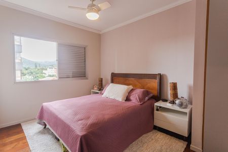 Apartamento à venda com 160m², 4 quartos e 2 vagas Apartamento à venda com 160m², 4 quartos e 2 vagasSuíte