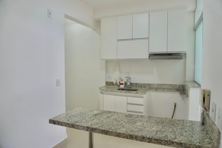 Apartamento para alugar com 77m², 3 quartos e 2 vagas Apartamento para alugar com 77m², 3 quartos e 2 vagasCozinha