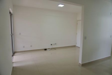 Apartamento para alugar com 77m², 3 quartos e 2 vagas Apartamento para alugar com 77m², 3 quartos e 2 vagasSala