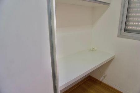 Apartamento para alugar com 77m², 3 quartos e 2 vagas Apartamento para alugar com 77m², 3 quartos e 2 vagasQuarto 3 - Armários