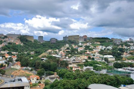Sala - Varanda Vista de apartamento para alugar com 3 quartos, 77m² em Estoril, Belo Horizonte