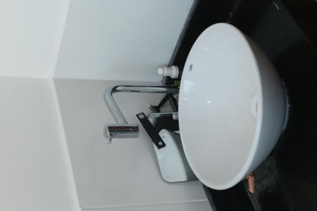 Apartamento para alugar com 50m², 2 quartos e sem vagaBanheiro