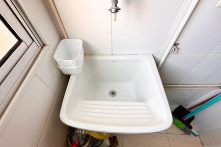 Apartamento para alugar com 55m², 2 quartos e 1 vagaÁrea de Serviço