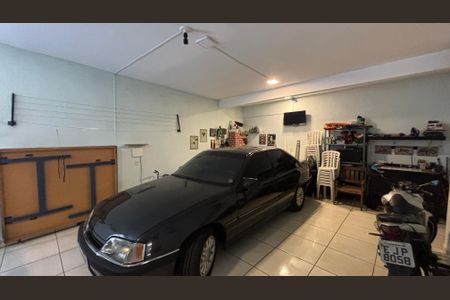 Casa à venda com 119m², 2 quartos e 2 vagasGaragem