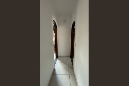Casa à venda com 119m², 2 quartos e 2 vagasCorredor