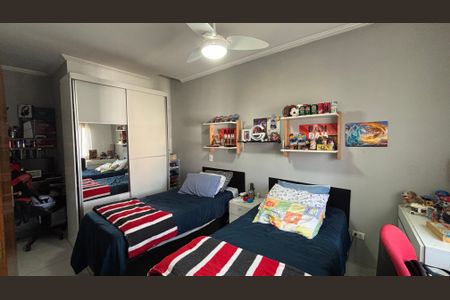 Casa à venda com 119m², 2 quartos e 2 vagasSuíte 2