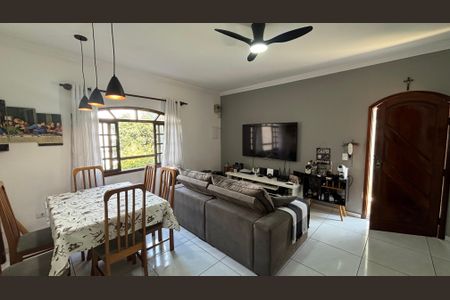 Casa à venda com 119m², 2 quartos e 2 vagasSala - Sala de Jantar