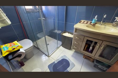 Casa à venda com 119m², 2 quartos e 2 vagasBanheiro da Suíte 1