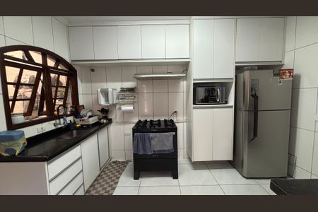 Casa à venda com 119m², 2 quartos e 2 vagasCozinha