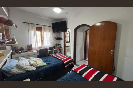 Casa à venda com 119m², 2 quartos e 2 vagasSuíte 2