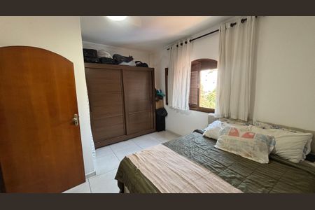 Casa à venda com 119m², 2 quartos e 2 vagasSuite 1