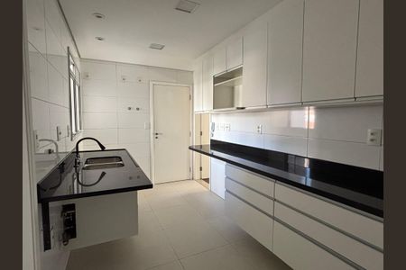 Apartamento para alugar com 155m², 3 quartos e 3 vagasCozinha