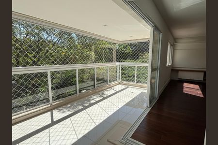 Apartamento para alugar com 155m², 3 quartos e 3 vagasSacada