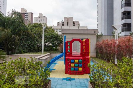 Apartamento para alugar com 155m², 3 quartos e 3 vagasÁrea comum - Playground