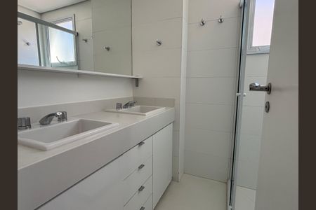 Apartamento para alugar com 155m², 3 quartos e 3 vagasBanheiro da Suíte 2