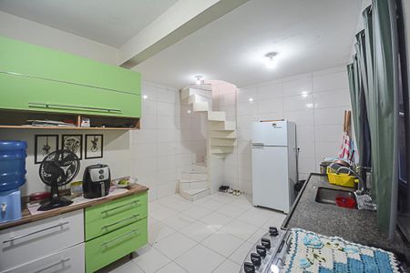 Casa à venda com 190m², 3 quartos e 4 vagas Casa à venda com 190m², 3 quartos e 4 vagasCozinha 1