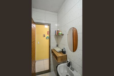 Casa à venda com 190m², 3 quartos e 4 vagas Casa à venda com 190m², 3 quartos e 4 vagasBanheiro 2