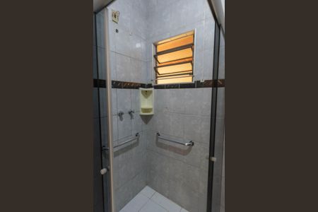 Casa à venda com 100m², 3 quartos e 2 vagasBanheiro